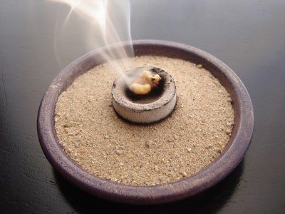 How to burn incense